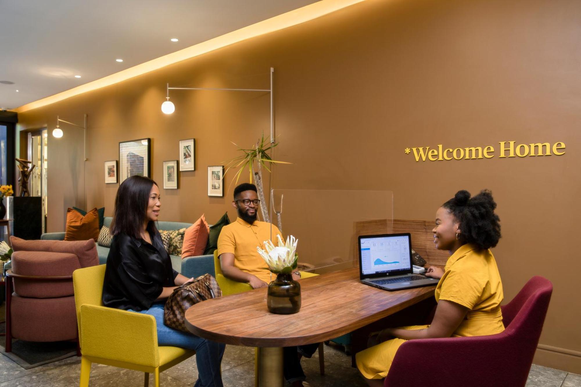 Home Suite Hotels Rosebank Johannesbourg Extérieur photo