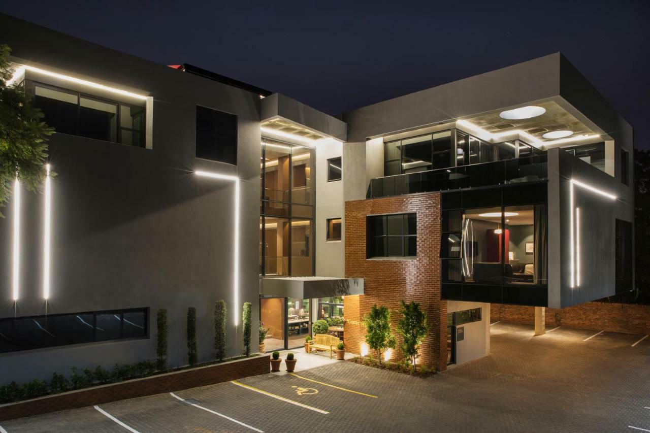 Home Suite Hotels Rosebank Johannesbourg Extérieur photo