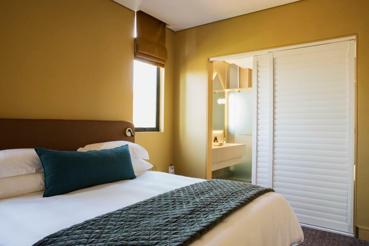 Home Suite Hotels Rosebank Johannesbourg Extérieur photo