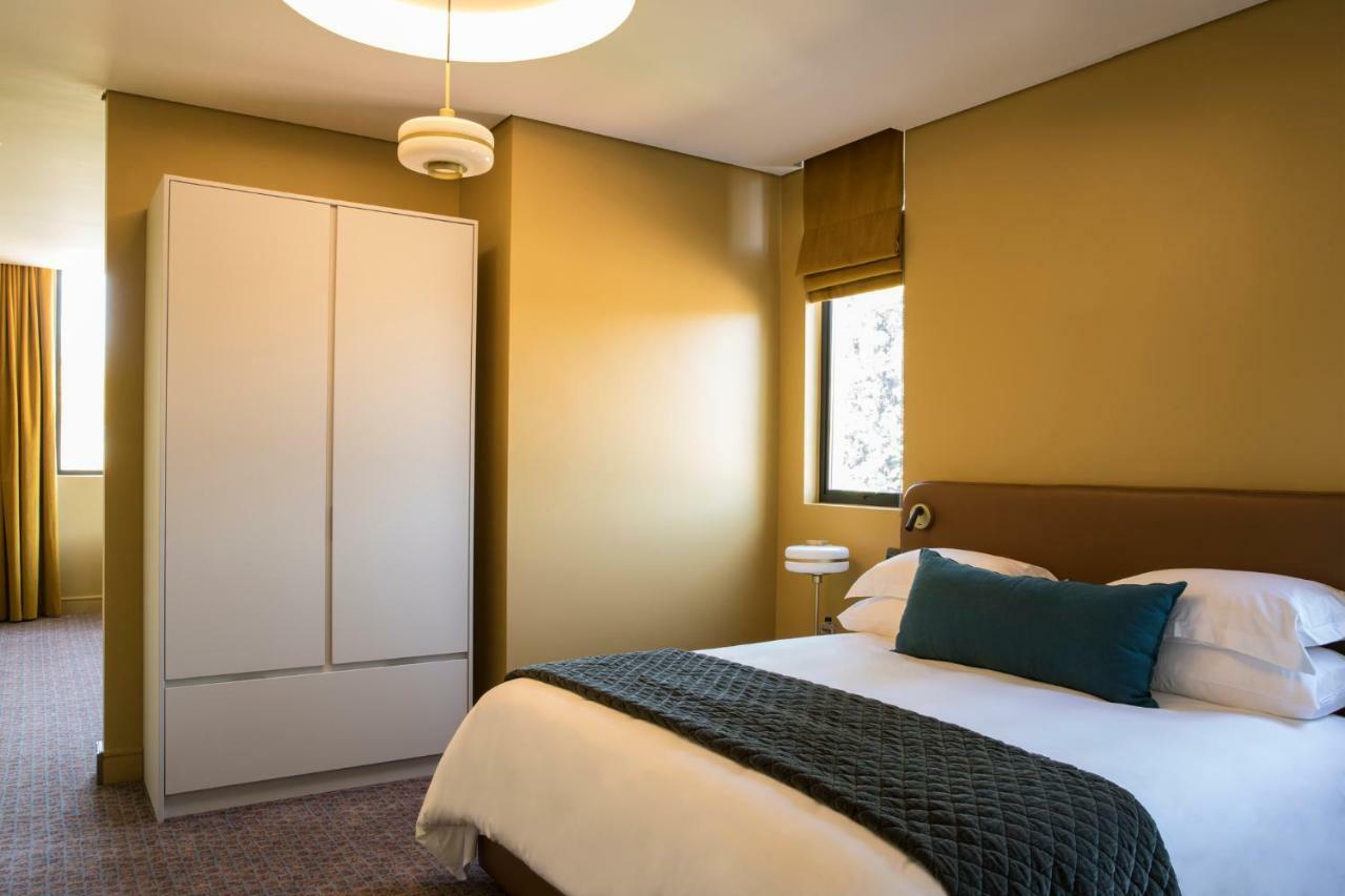 Home Suite Hotels Rosebank Johannesbourg Extérieur photo